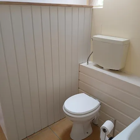 Ferienhaus Charmante Petite Avec Terrasse Et Jardin A 7min Du Zoo De La Fleche
