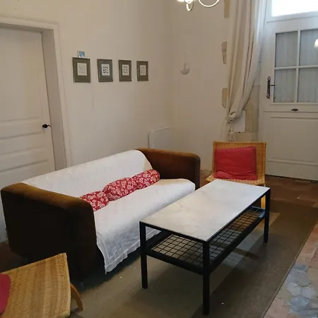 Charmante Petite Avec Terrasse Et Jardin A 7min Du Zoo De La Fleche * Baugé
